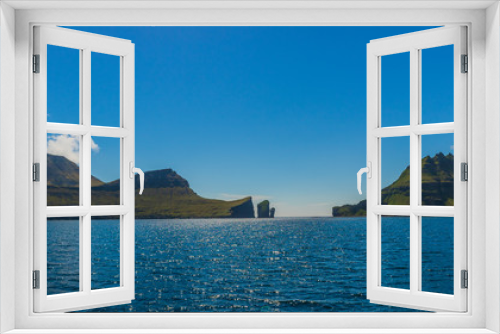 Fototapeta Naklejka Na Ścianę Okno 3D - Myspa Mykines na Wyspach Owczych