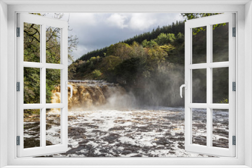 Fototapeta Naklejka Na Ścianę Okno 3D - Waterfall on the Northumbria Cumbria border, Crammel Lin