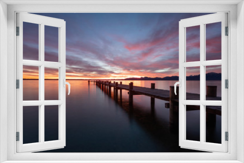 Fototapeta Naklejka Na Ścianę Okno 3D - Sonnenaufgang am See mit Steg