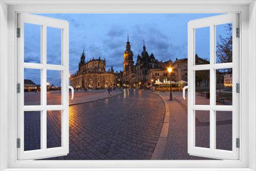 Fototapeta Naklejka Na Ścianę Okno 3D - Hofkirche und Residenzshloss in Dresden