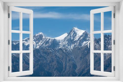 Fototapeta Naklejka Na Ścianę Okno 3D - Jagged Peaks of the Himalayas