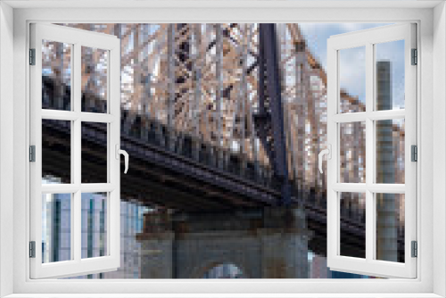 Fototapeta Naklejka Na Ścianę Okno 3D - Queensboro Bridge along the East River in New York City