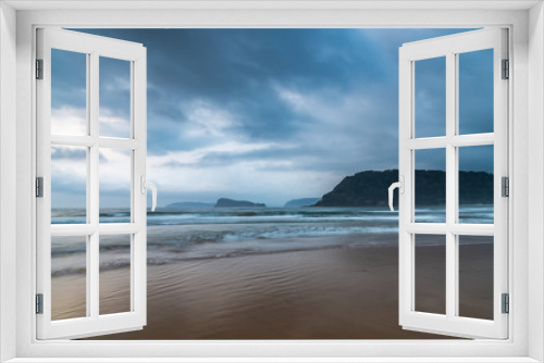 Fototapeta Naklejka Na Ścianę Okno 3D - Cloudy Sunrise Seascape