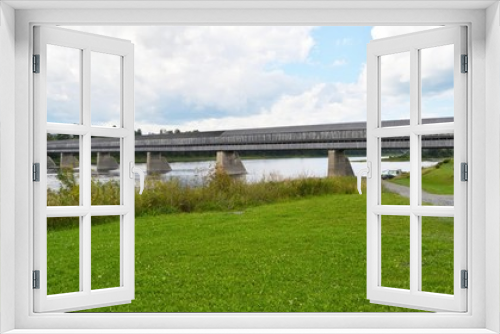 Fototapeta Naklejka Na Ścianę Okno 3D - The longest covered bridge in the world at Hartford, NB