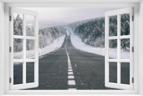 Fototapeta Naklejka Na Ścianę Okno 3D - Winter road 