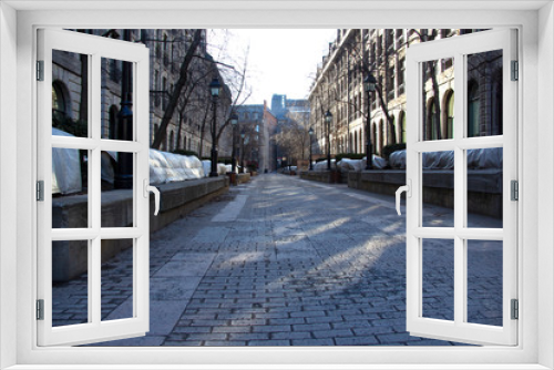 Fototapeta Naklejka Na Ścianę Okno 3D - Cobblestones on a quiet  Old Montreal street