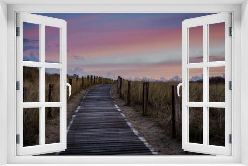Fototapeta Naklejka Na Ścianę Okno 3D - Wege zum Sonnenaufgang