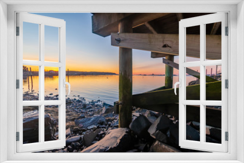 Fototapeta Naklejka Na Ścianę Okno 3D - Pepperell Cove Kittery, Maine sunrise.