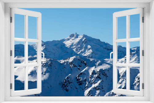 Fototapeta Naklejka Na Ścianę Okno 3D - col de thorens peclet val thorens gondola cabin view sunset snowy mountain landscape France alpes 