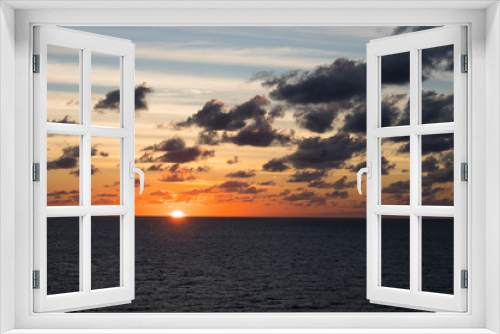 Fototapeta Naklejka Na Ścianę Okno 3D - Sonnenuntergang auf hoher See
