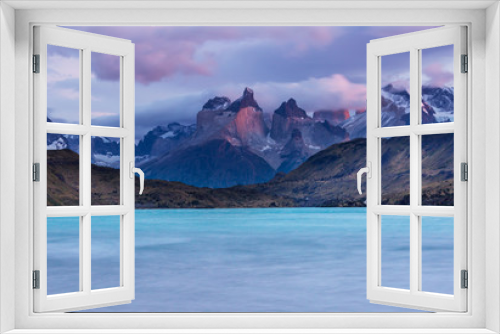 Fototapeta Naklejka Na Ścianę Okno 3D - Torres