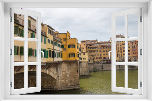 Fototapeta Naklejka Na Ścianę Okno 3D - Arno river and Ponte Vecchio bridge, Florence, Italy