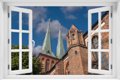 Fototapeta Naklejka Na Ścianę Okno 3D - Nikolai Viertel Church, Berlin, Germany