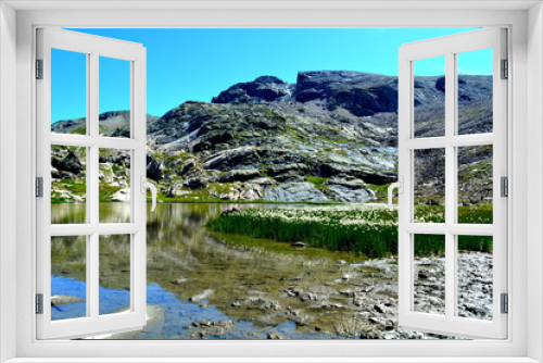 Fototapeta Naklejka Na Ścianę Okno 3D - lac en montagne et reflet miroir