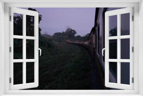 Fototapeta Naklejka Na Ścianę Okno 3D - Bangkok to Chiang Mai Train