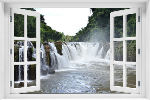 Fototapeta Naklejka Na Ścianę Okno 3D - Beautiful Forest river waterfall in laos,River stream waterfall in mountain forest