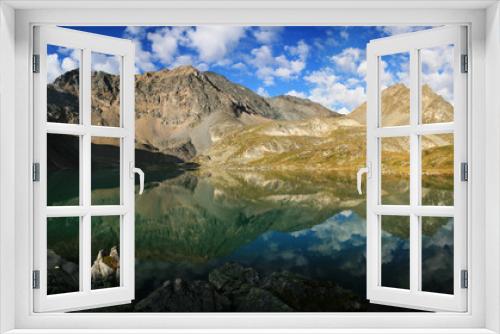 Fototapeta Naklejka Na Ścianę Okno 3D - Wild mountain lake in the Altai mountains, summer landscape, beautiful reflection