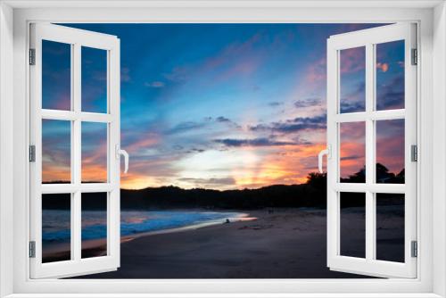 Fototapeta Naklejka Na Ścianę Okno 3D - Sunset on the beach in Mexico, relaxed atmosphere