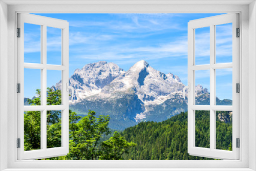 Fototapeta Naklejka Na Ścianę Okno 3D - Blick in die schroffen Felsformationen des Zugspitz-Massivs mit der Alpspitze im Vordergrund