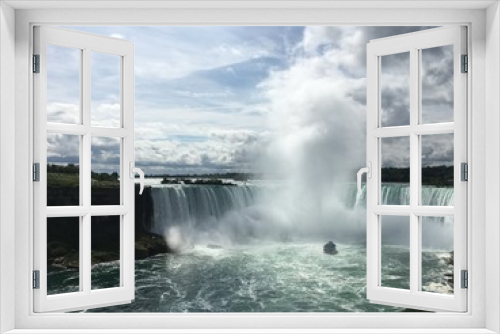 Fototapeta Naklejka Na Ścianę Okno 3D - Waterfall canada