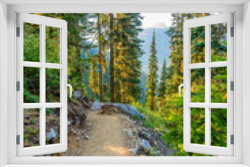 Fototapeta Naklejka Na Ścianę Okno 3D - Beautiful Mountain Trail View at Joffre Lakes, British Columbia, Canada.