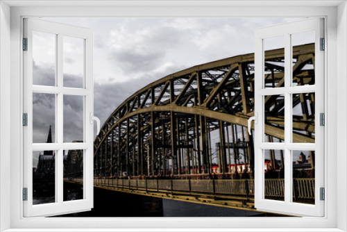 Fototapeta Naklejka Na Ścianę Okno 3D - Cologne Cathedral and Hohenzollern Bridge