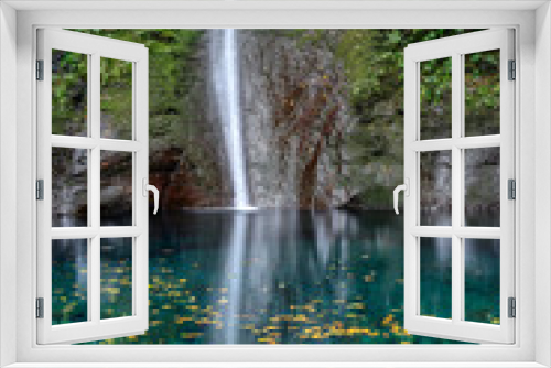 Fototapeta Naklejka Na Ścianę Okno 3D - Oshiraji Falls