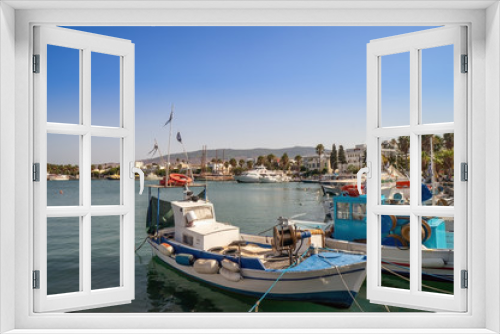 Fototapeta Naklejka Na Ścianę Okno 3D - View of Kos harbor quay on sunny day