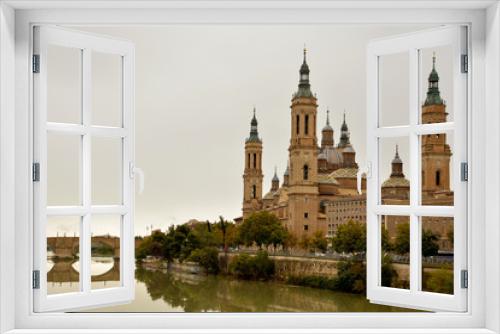 Fototapeta Naklejka Na Ścianę Okno 3D - Zaragoza