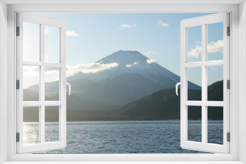 Fototapeta Naklejka Na Ścianę Okno 3D - Mt. Fuji and Lake Motosu