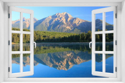 Fototapeta Naklejka Na Ścianę Okno 3D - Beautiful reflection af a canadian mountain in the lake , Jasper national park, Canada