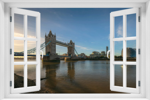 Fototapeta Naklejka Na Ścianę Okno 3D - London skyline with river Thames