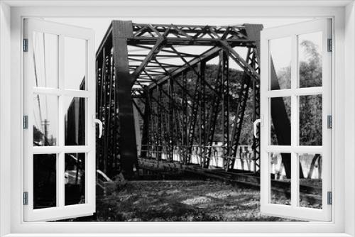 Fototapeta Naklejka Na Ścianę Okno 3D - the old bridge