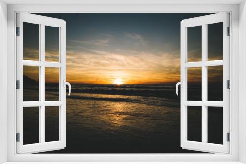 Fototapeta Naklejka Na Ścianę Okno 3D - Sunset by the sea. Panorama