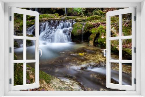 Fototapeta Naklejka Na Ścianę Okno 3D - Andoin waterfall