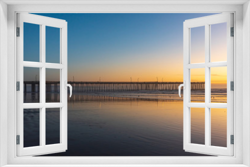 Fototapeta Naklejka Na Ścianę Okno 3D - Scenic sunset in the famous Pismo Beach, California