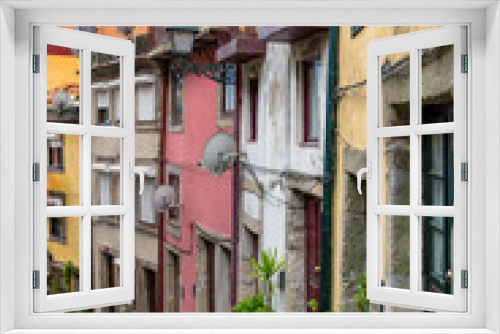 Fototapeta Naklejka Na Ścianę Okno 3D - Street in Porto, Portugal