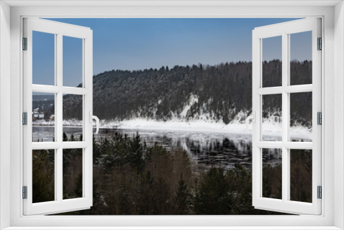 Fototapeta Naklejka Na Ścianę Okno 3D - Winter river