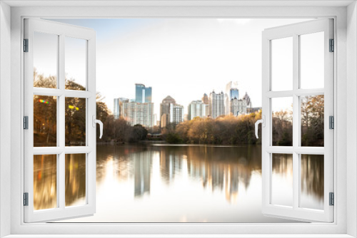 Fototapeta Naklejka Na Ścianę Okno 3D - Midtown Atlanta Skyline and Water Reflection