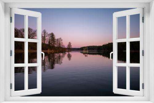 Fototapeta Naklejka Na Ścianę Okno 3D - Serene sunrise at the lake