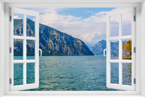 Fototapeta Naklejka Na Ścianę Okno 3D - view of Lago Maggiore, Italy
