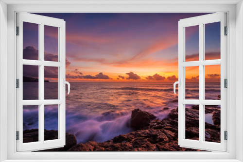 Fototapeta Naklejka Na Ścianę Okno 3D - Tropical sunset at beach