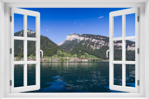 Fototapeta Naklejka Na Ścianę Okno 3D - Natural landscapes of lakes, mountain and small town in Interlaken, Switzerland
