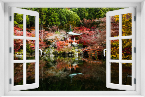 Fototapeta Naklejka Na Ścianę Okno 3D - Autumn at Daigoji temple