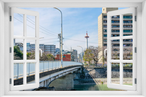Fototapeta Naklejka Na Ścianę Okno 3D - 京都の塩小路通り沿いの風景