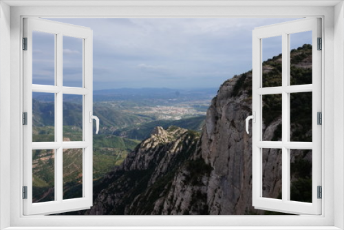 Fototapeta Naklejka Na Ścianę Okno 3D - A top down view of the city of Montserrat