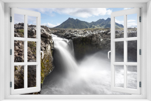 Fototapeta Naklejka Na Ścianę Okno 3D - Smooth Waterfall over river Innri-Emstrua. Laugavegur hiking trail