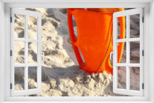 Fototapeta Naklejka Na Ścianę Okno 3D - eine Rettungsboje an einem Strand im Sommer