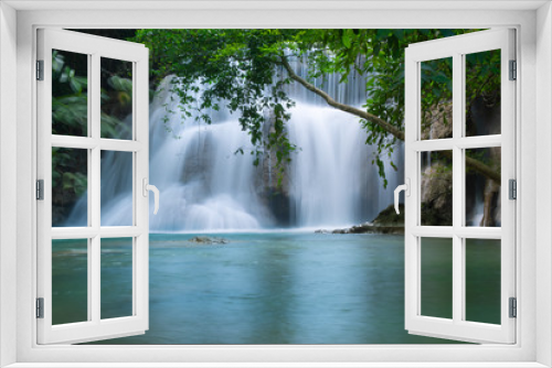 Fototapeta Naklejka Na Ścianę Okno 3D - Huay Mae Khamin waterfalls in deep forest at Srinakarin National Park ,Kanchanaburi ,A beautiful stream water famous rainforest waterfall in Thailand