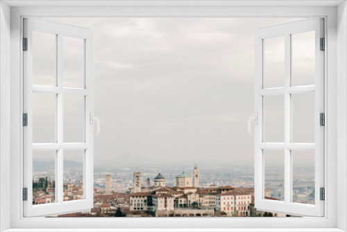 Fototapeta Naklejka Na Ścianę Okno 3D - Nice panoramic view of Città Alta in Bergamo, Italy. With the horizon in the background